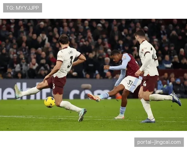 格拉斯纳主场防守体系 水晶宫三中卫落位速度与协同保护